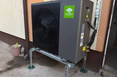 Градска къща с термопомпи Mycond Split от серията BeeHeat