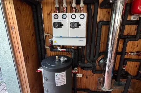 Семейна къща с термопомпи Mycond Split от серията BeeSmart