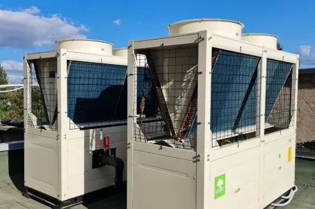 Производствено съоръжение с модулна термопомпа Mycond STANDARD MCU